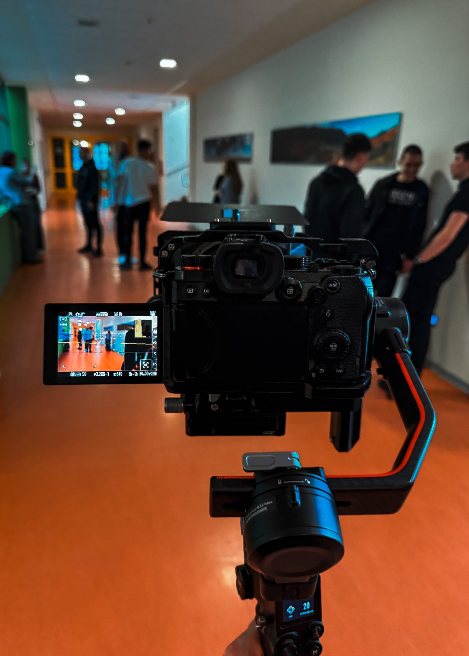 Behind the scenes image 2